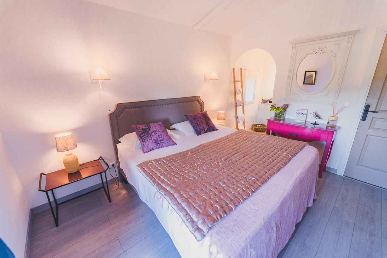 Maison Sadina Seguret Luaran gambar
