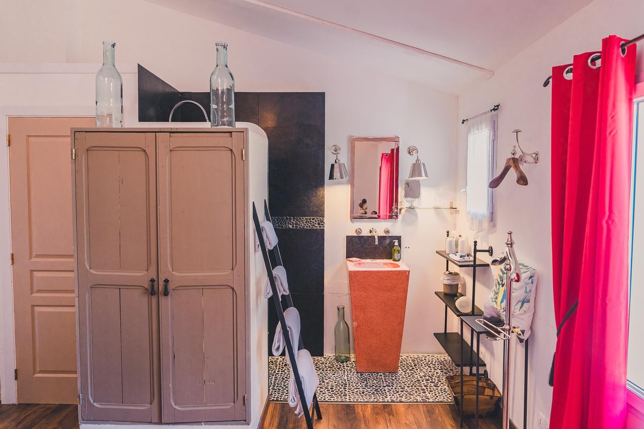 Maison Sadina Seguret Luaran gambar
