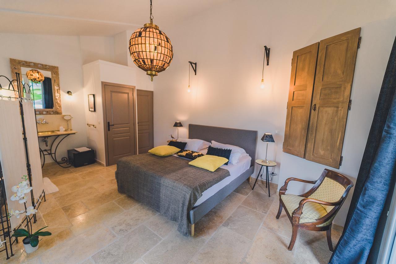 Maison Sadina Seguret Luaran gambar